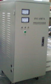 愛克賽生產廠家供應單相柜式交流穩壓器，助力電力穩定運行