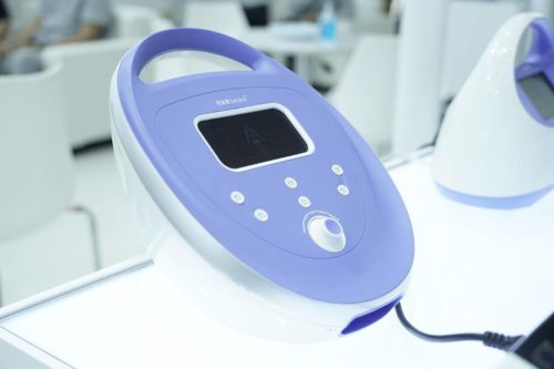倍益康閃耀85屆CMEF秋季盛會 MINI按摩器創(chuàng)新亮相，服務健康新理念